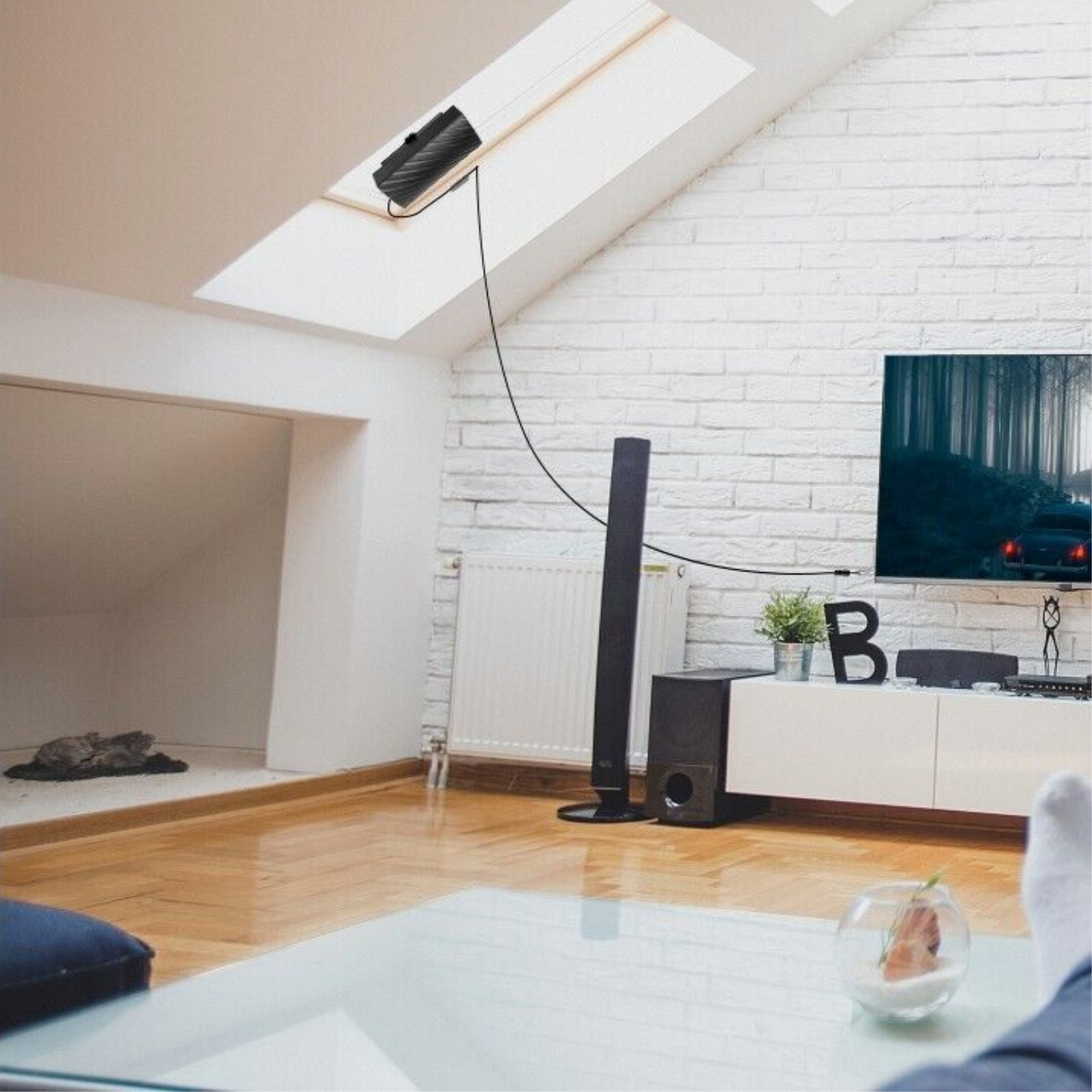 Indoor HDTV Satellite Antenna – Clear and Powerful